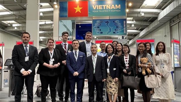 Vietnamese firms attend IT, industrial expo in Germany